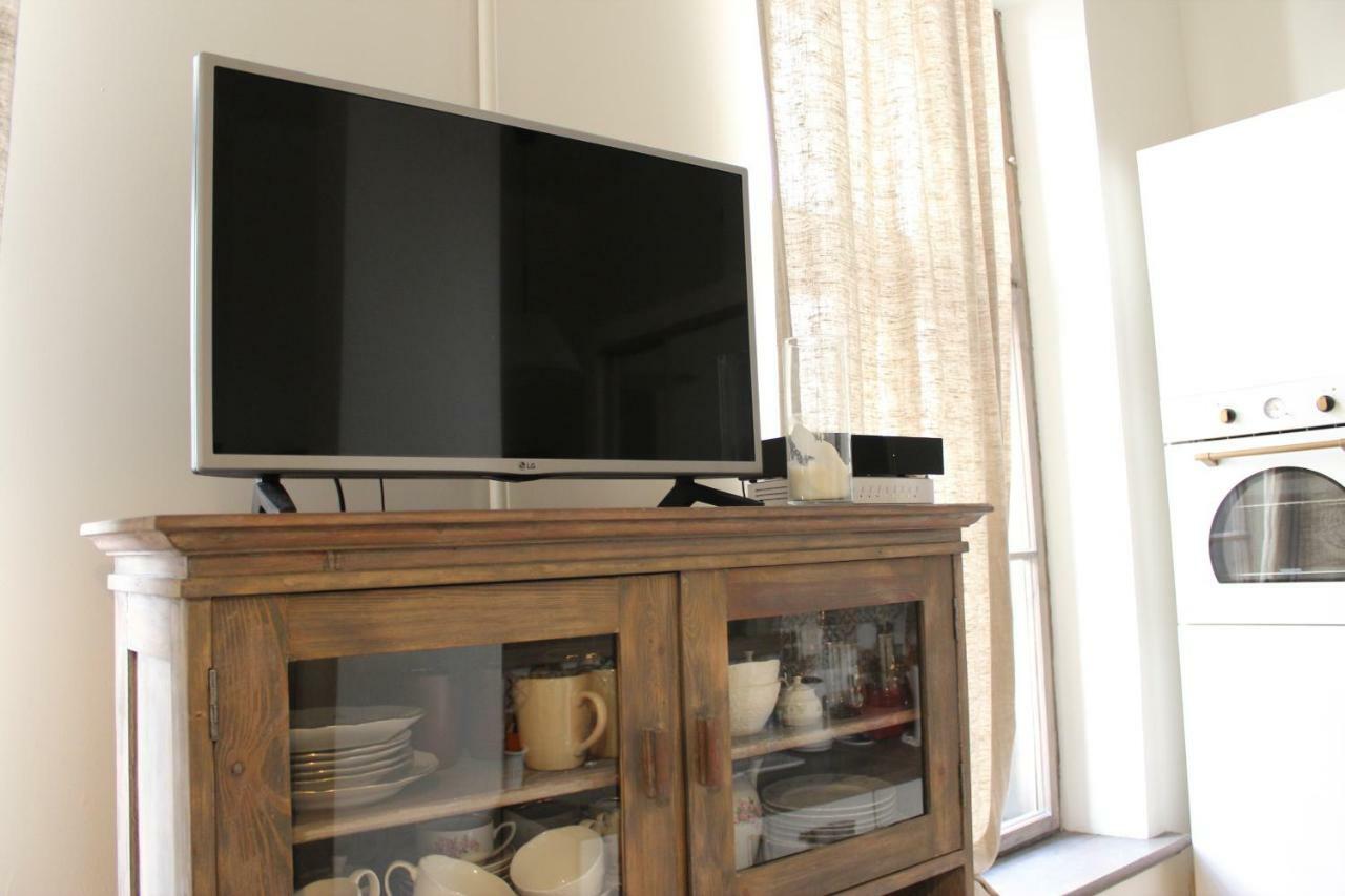 2 Room Apartment In Embasy Area Riga Exterior photo